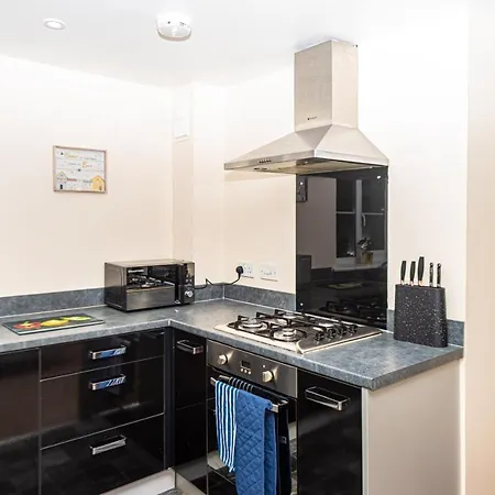 Apartment Pleasant Coach House With Garage Southmead *