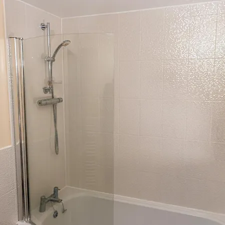 Apartment Pleasant Coach House With Garage Southmead Bristol
