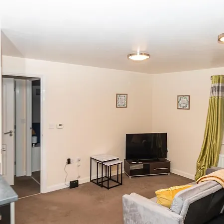 Apartment Pleasant Coach House With Garage Southmead