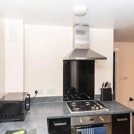 Apartment Pleasant Coach House With Garage Southmead